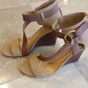 Leather wedge shoes